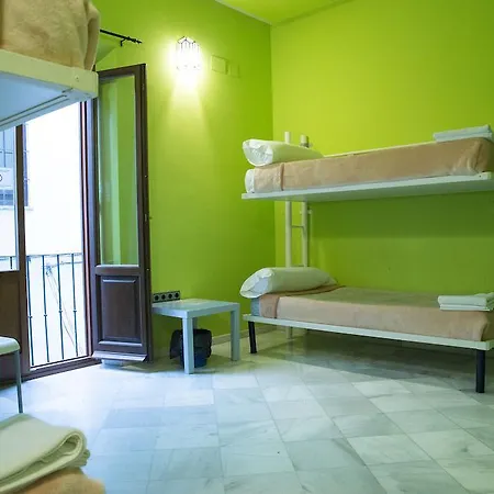 White Nest Albergue Granada