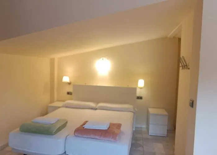אכסניה White Nest גרנדה
