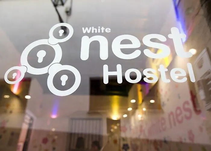 אכסניה White Nest *