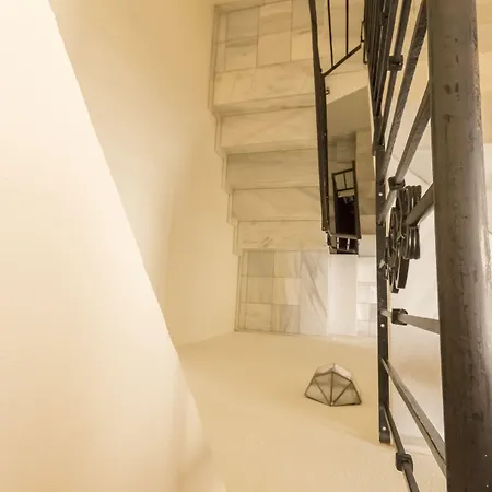 White Nest Hostel *