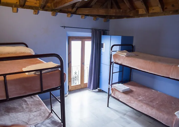 White Nest Hostel *